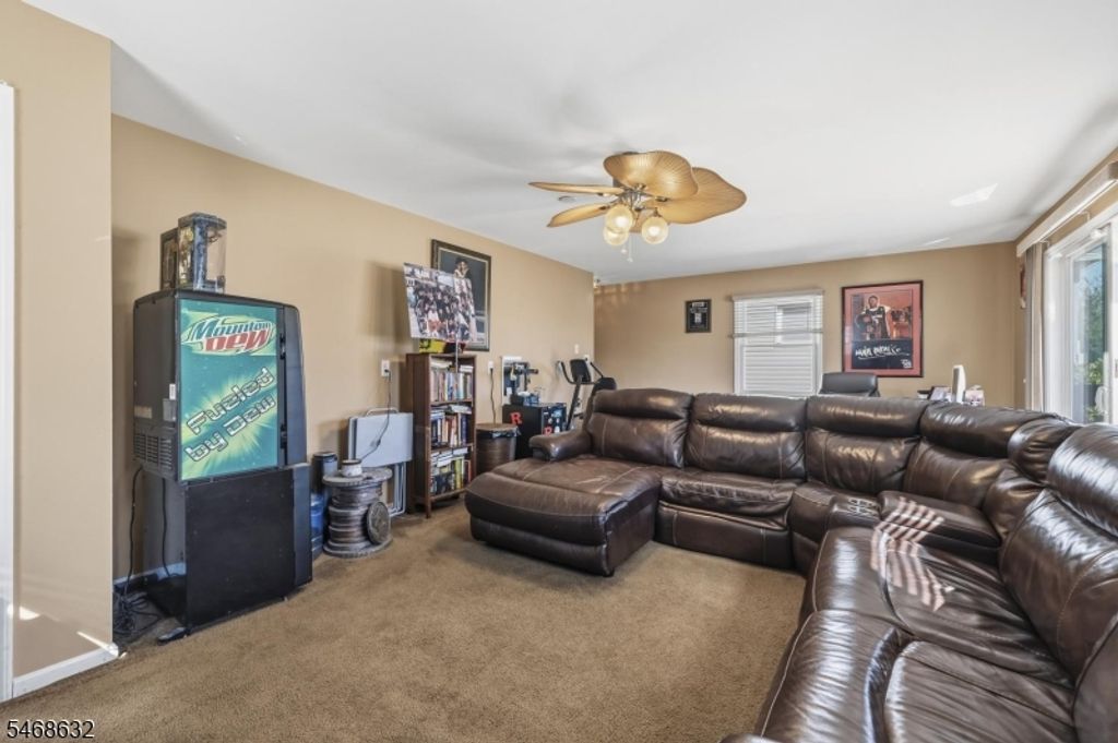 1026 Bergen Ave, Linden City, NJ 07036 — photo 5