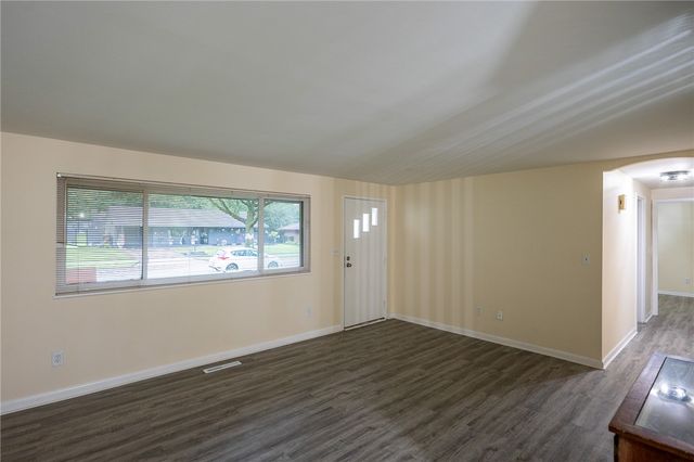 4689 Loxley Drive, West Carrollton, OH 45439