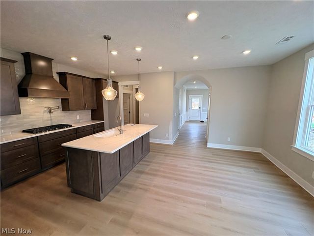 4127 Averi Lane, Orange, OH 44122