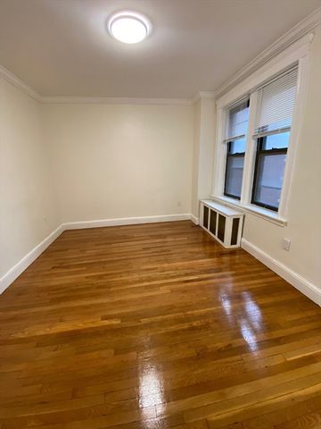 2003 Commonwealth Avenue 8, Boston, MA 02135