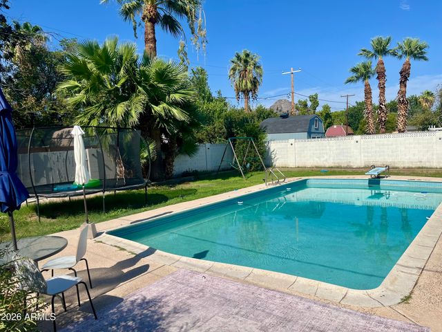 1222 E MCLELLAN Boulevard, Phoenix, AZ 85014