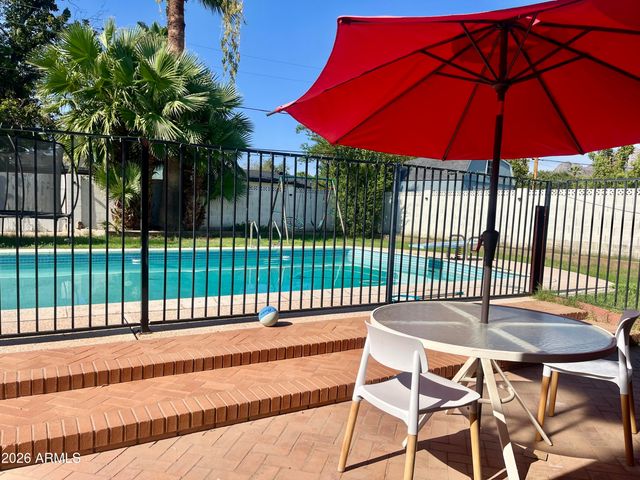 1222 E MCLELLAN Boulevard, Phoenix, AZ 85014