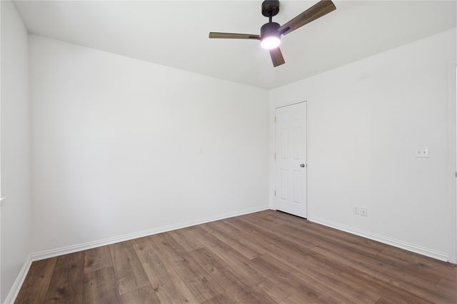2758 O Avenue NW B, Cedar Rapids, IA 52405