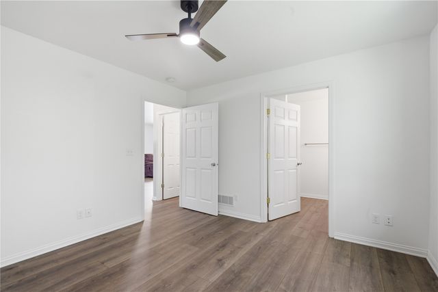 2758 O Avenue NW B, Cedar Rapids, IA 52405