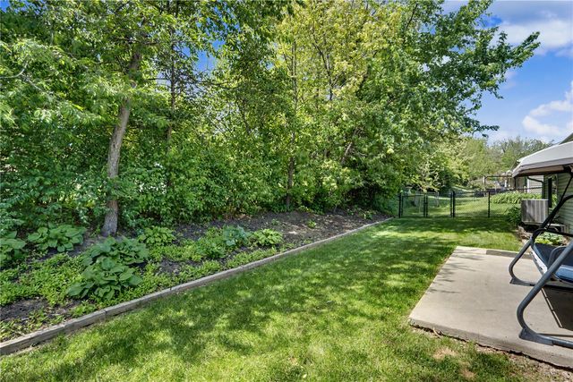 2758 O Avenue NW B, Cedar Rapids, IA 52405