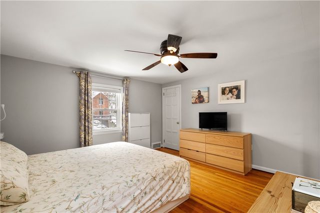 630 Arden Ln, Mt Lebanon, PA 15243