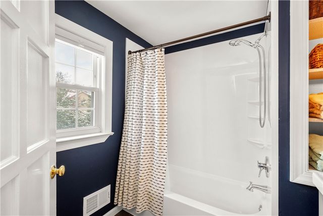 630 Arden Ln, Mt Lebanon, PA 15243