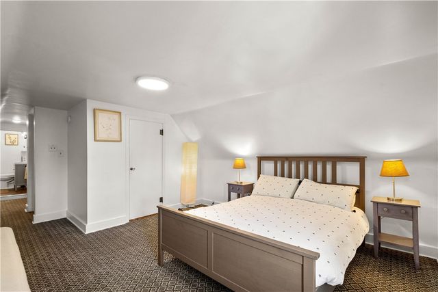 630 Arden Ln, Mt Lebanon, PA 15243