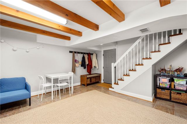 630 Arden Ln, Mt Lebanon, PA 15243