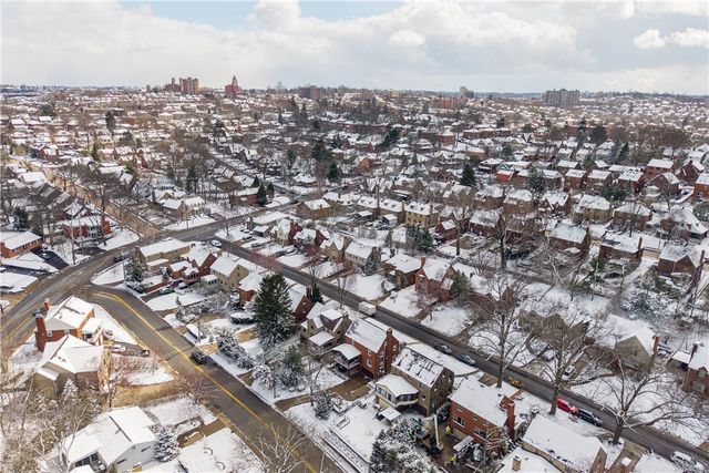 630 Arden Ln, Mt Lebanon, PA 15243