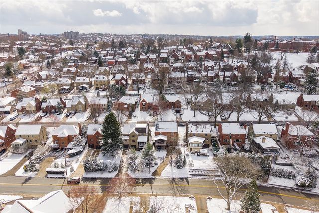 630 Arden Ln, Mt Lebanon, PA 15243