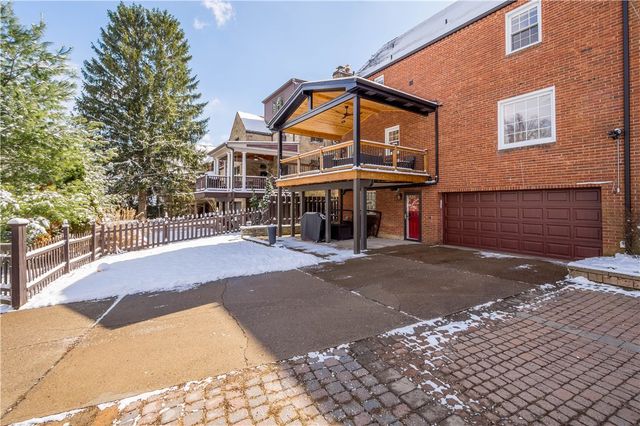 630 Arden Ln, Mt Lebanon, PA 15243