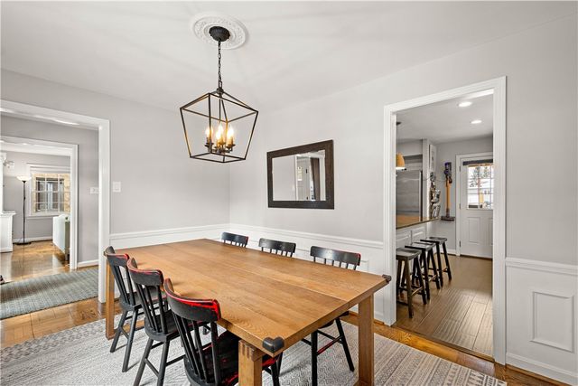 630 Arden Ln, Mt Lebanon, PA 15243