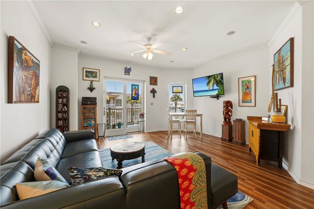224 W Cotter Ave 203, Port Aransas, TX 78373