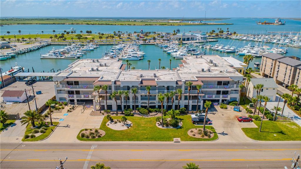 224 W Cotter Ave 203, Port Aransas, TX 78373