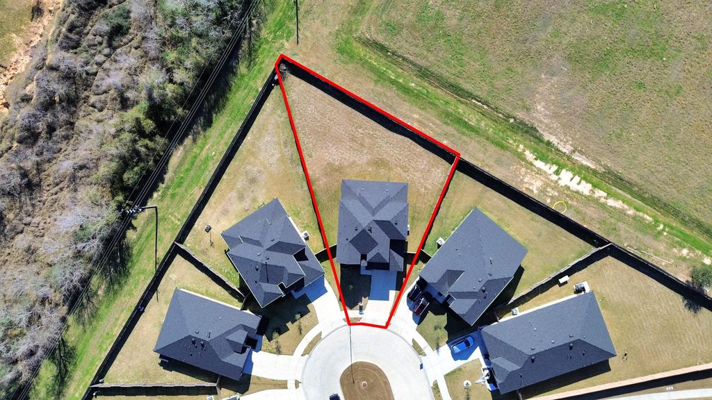 Image 2 of property listing at 28603 Crowley Court, Katy, TX 77494