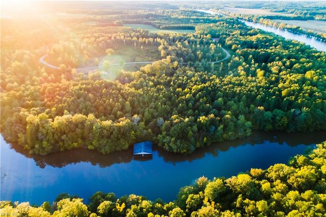 392 Ferry Landing DR, Boydton, VA 23917