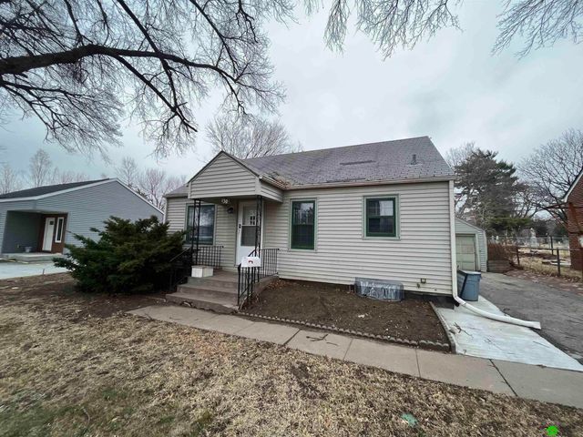 130 S 38th Street, Lincoln, NE 68510