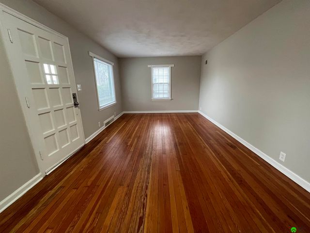 130 S 38th Street, Lincoln, NE 68510