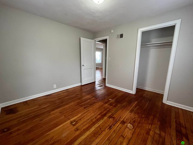 130 S 38th Street, Lincoln, NE 68510