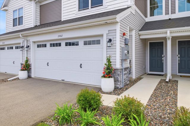 1502 Dogwood Lane, Carver, MN 55315