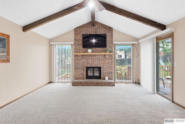 2703 N 113 Street, Omaha, NE 68164