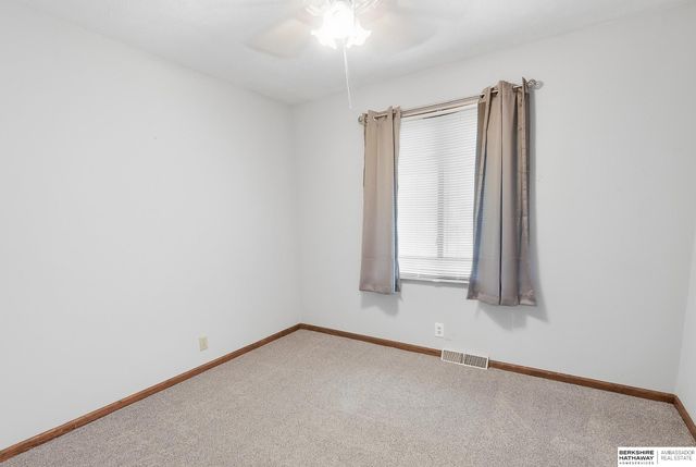 2703 N 113 Street, Omaha, NE 68164