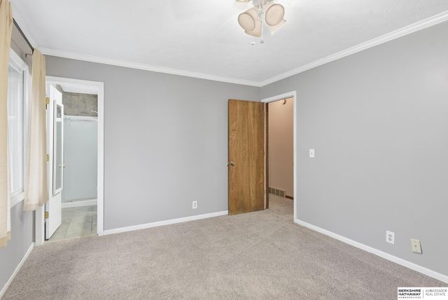 2703 N 113 Street, Omaha, NE 68164