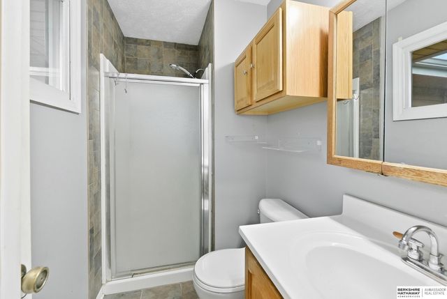 2703 N 113 Street, Omaha, NE 68164