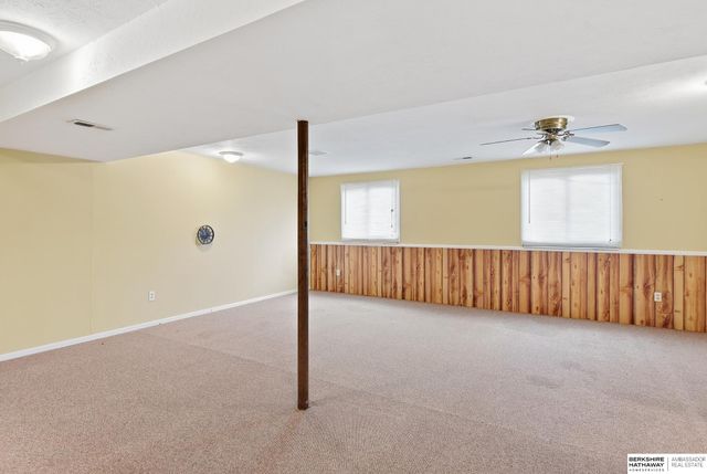 2703 N 113 Street, Omaha, NE 68164