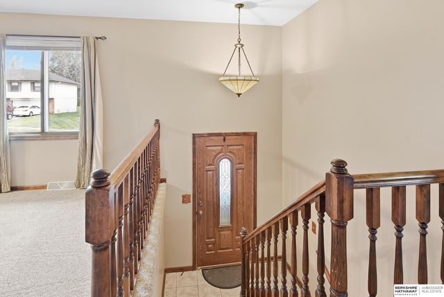 2703 N 113 Street, Omaha, NE 68164