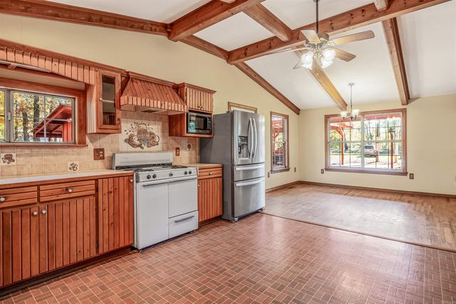 86 Arrowhead Rd., Greenbrier, AR 72058