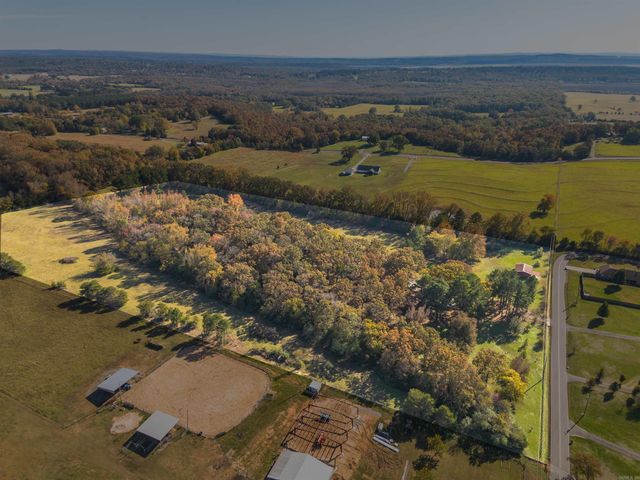 86 Arrowhead Rd., Greenbrier, AR 72058