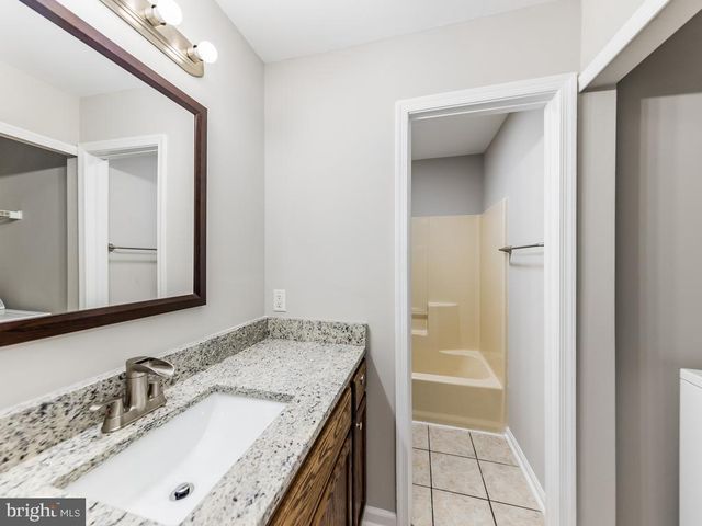11802 OAKDALE CT, Locust Grove, VA 22508