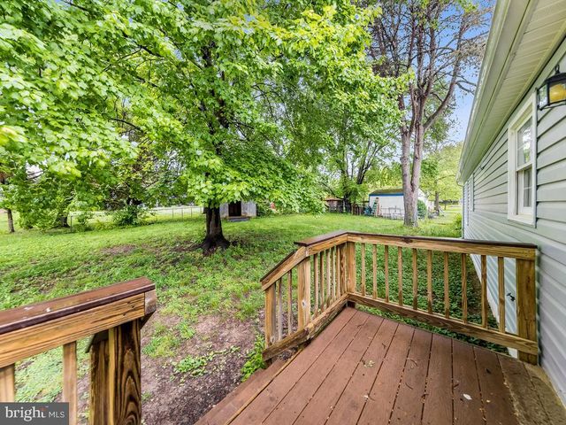 11802 OAKDALE CT, Locust Grove, VA 22508