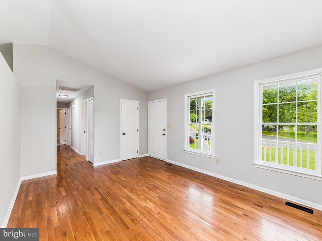 11802 OAKDALE CT, Locust Grove, VA 22508