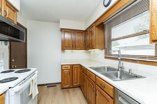 965 17th Street SE, Rochester, MN 55904