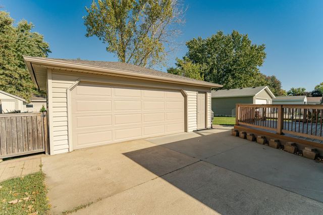 965 17th Street SE, Rochester, MN 55904