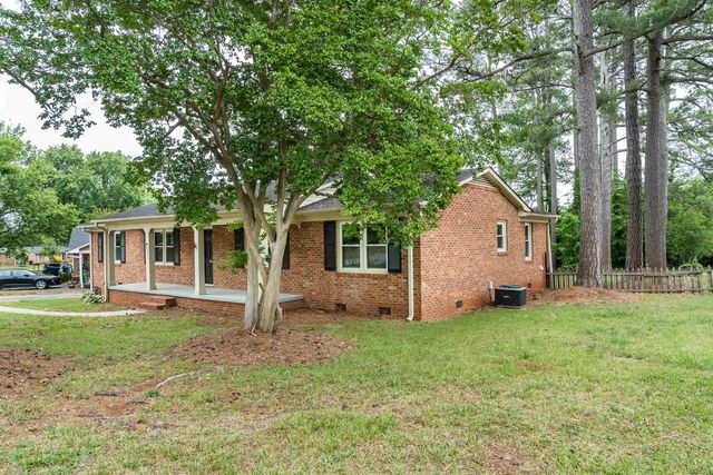 2031 Evergreen Drive, Boiling Springs, SC 29316