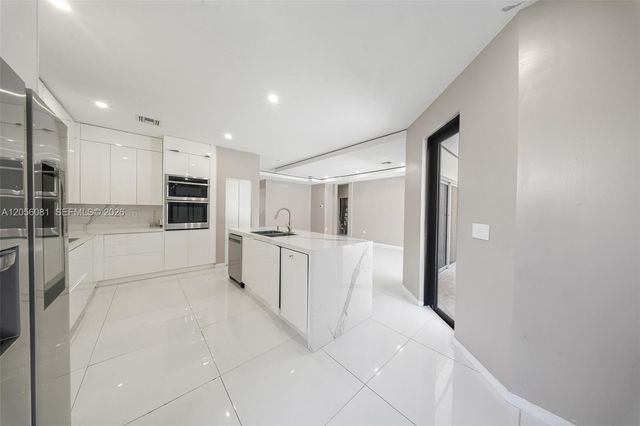 11731 SW 234th St, Homestead, FL 33032