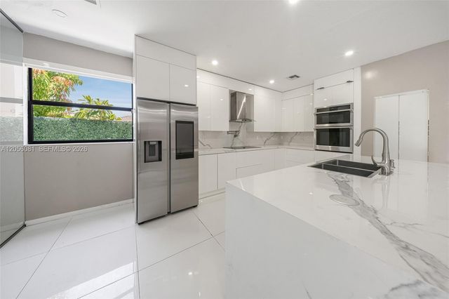 11731 SW 234th St, Homestead, FL 33032