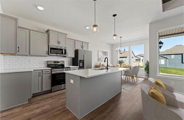 9604 NW 95th Terrace, Kansas City, MO 64154