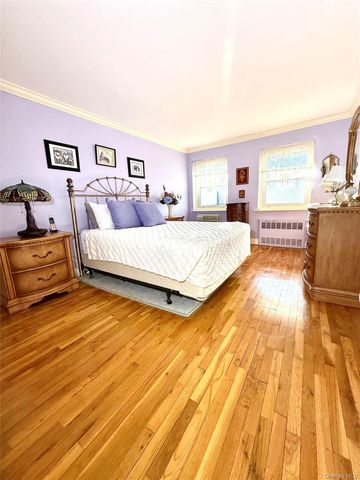 30 Pearsall Avenue 2J, Glen Cove, NY 11542