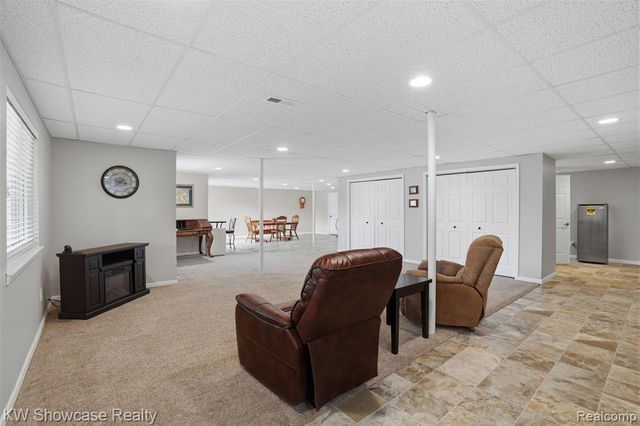 2185 Arapahoe Basin, White Lake, MI 48383