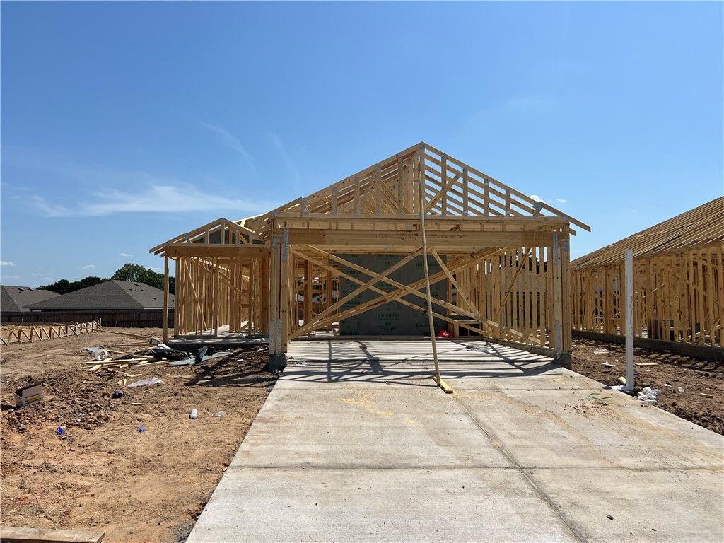 1213 Hickory Grove Street, Brenham, TX 77833 — exterior