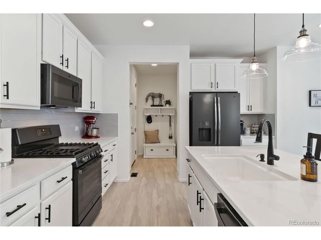 1369 E Witherspoon Dr, Elizabeth, CO 80107