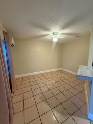 2960 SW 17th Street A, Fort Lauderdale, FL 33312