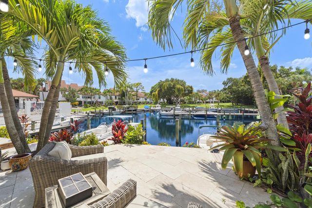 2359 Treasure Isle Drive 33, Palm Beach Gardens, FL 33410
