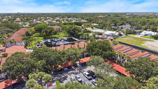 2359 Treasure Isle Drive 33, Palm Beach Gardens, FL 33410