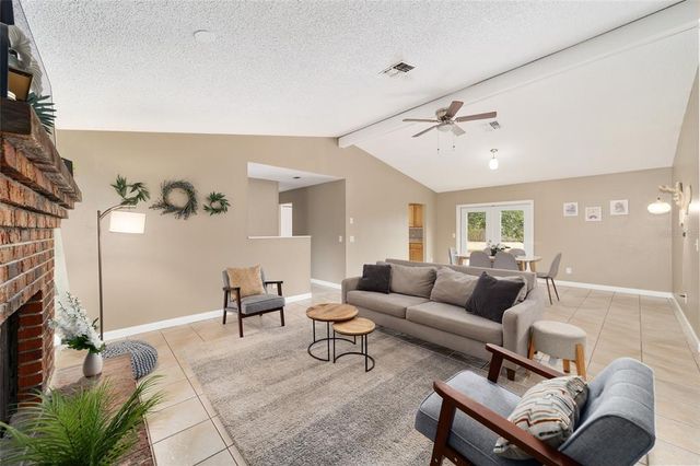 3720 SE 24TH STREET, Ocala, FL 34471